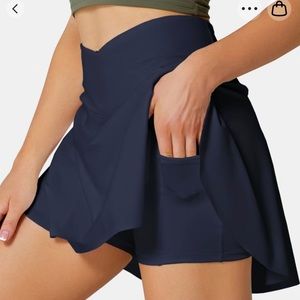 HALARA Everyday Cloudful air fabric crossover tennis skirt - peacoat color.
